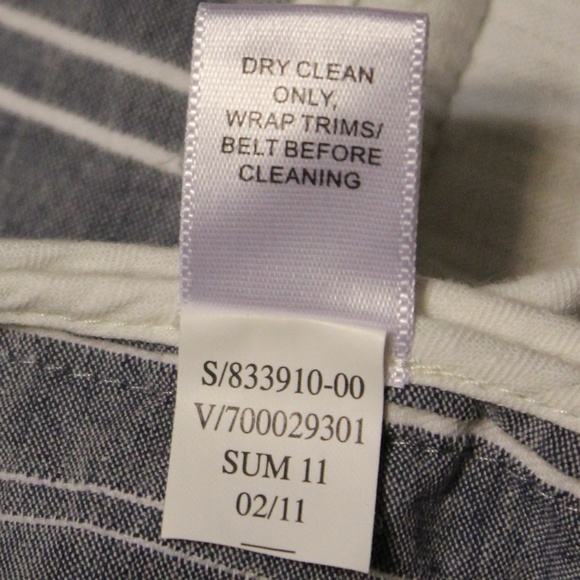 Banana Republic Slim cut One Button Blazer - Picture 8 of 11